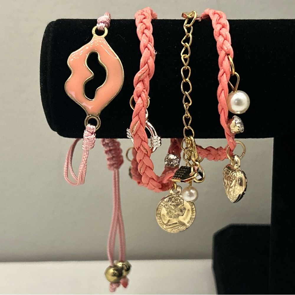 Bracelet